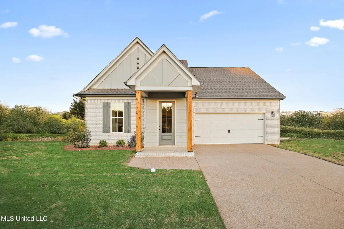 928 Coahoma Court, Nesbit, MS 38651 - Image #1