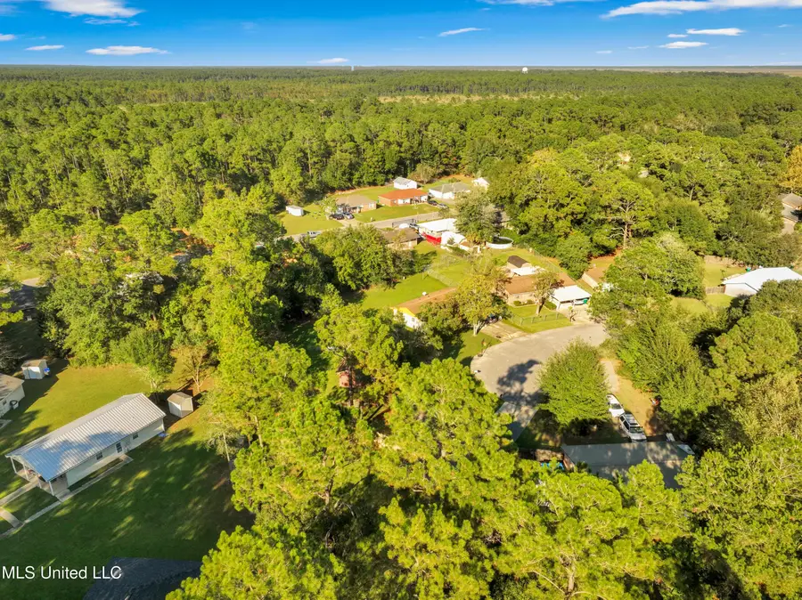 5672 Woodstock Court, Gautier, MS 39553 - Image #2