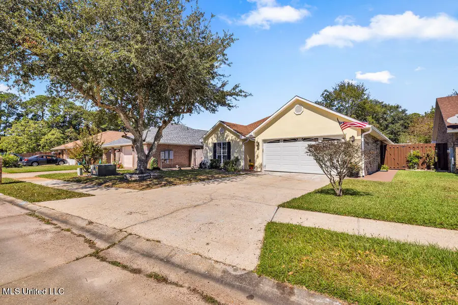 2090 Woodfield Lane, Biloxi, MS 39532 - Image #2