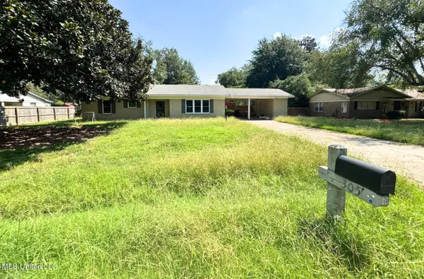 305 Seymour Drive, Indianola, MS 38751