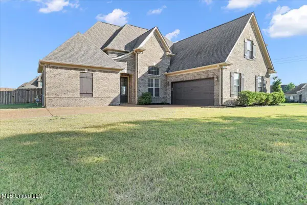 1739 Treestand Road, Southaven, MS 38672