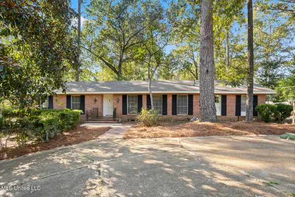 1903 Bellewood Road, Jackson, MS 39211