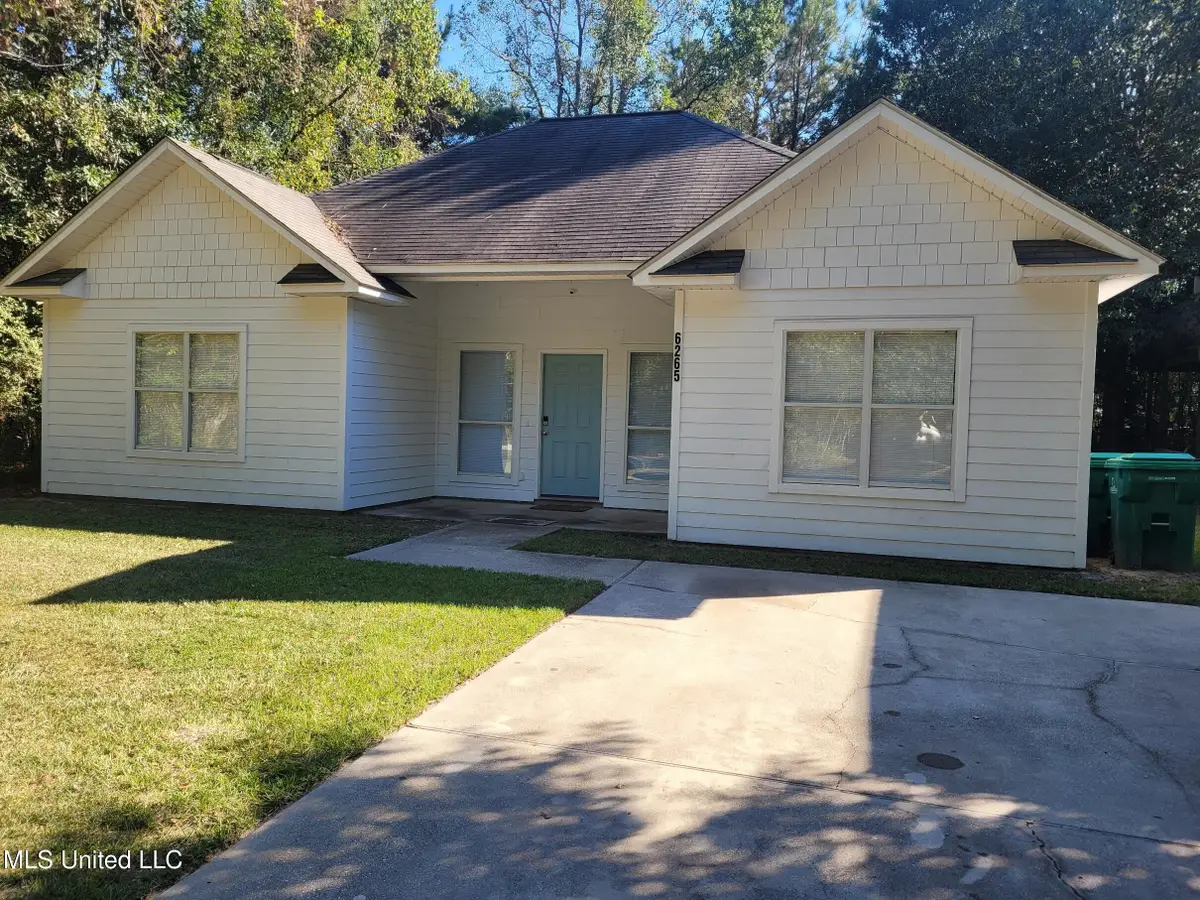 6265 W Itawamba Street, Bay Saint Louis, MS 39520 - #1