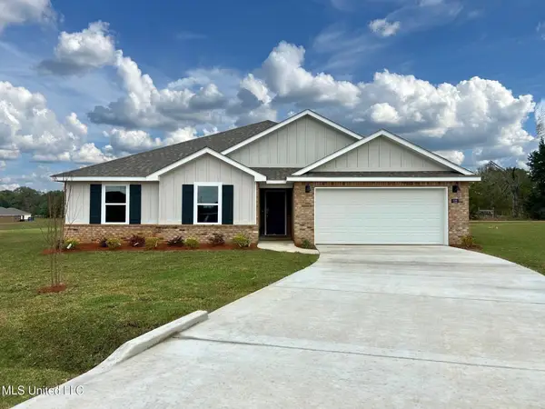 122 Dewberry Drive, Lucedale, MS 39452