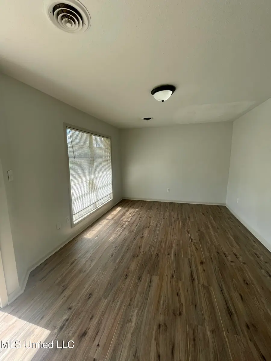 1422 Wooddell Drive, Jackson, MS 39212 - Image #2