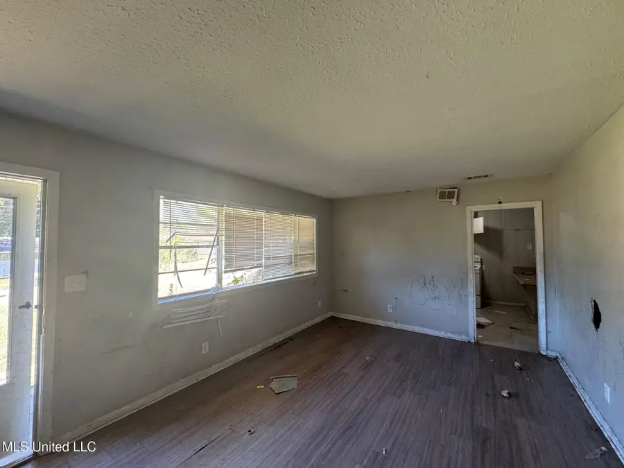 444 Mcdowell Park Circle, Jackson, MS 39204 - Image #3