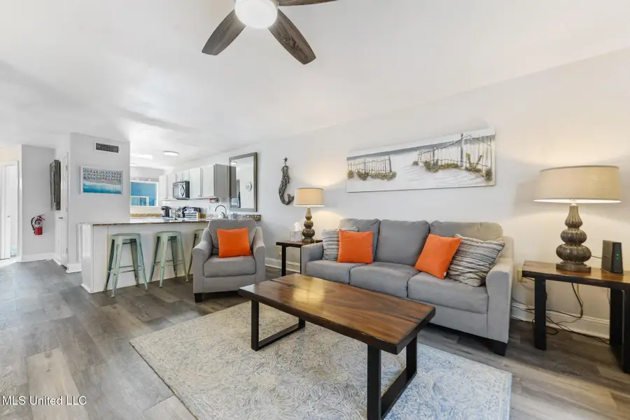 1664 Beach Boulevard, Biloxi, MS 39531 - Image #3