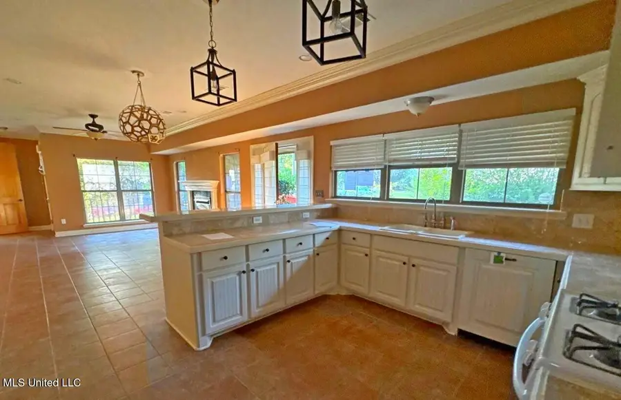 4550 Ridgewood Road, Jackson, MS 39211 - Image #2