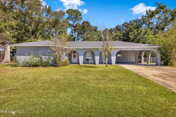 1222 Londonderry Lane, Ocean Springs, MS 39564