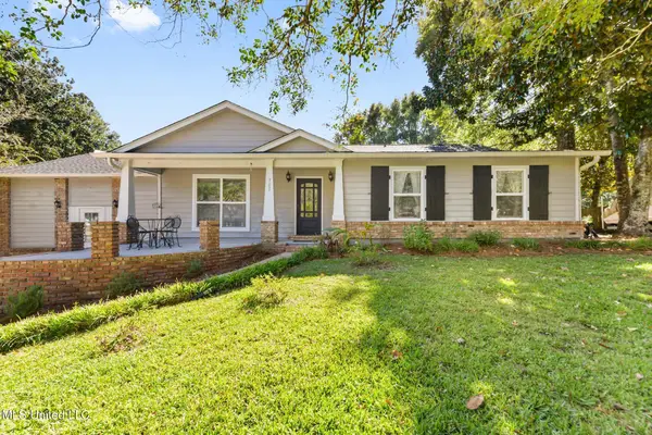 105 Reynolds Circle, Ocean Springs, MS 39564