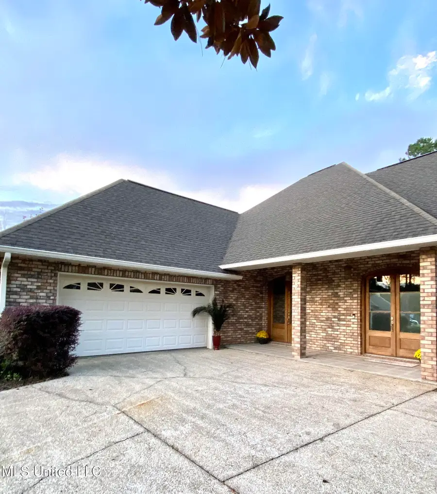 105 Fox Pen Drive, Carriere, MS 39426 - Image #3