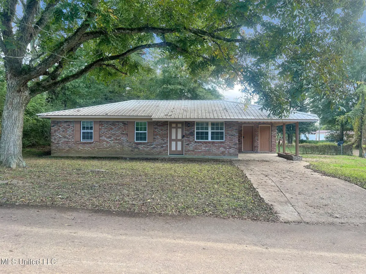 285 Mcginty Street, Fayette, MS 39069 - Image #1