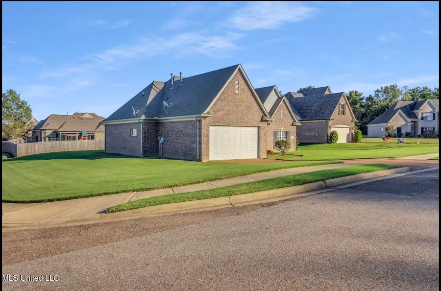 8754 Lezlarkin Lane, Olive Branch, MS 38654 - Image #3