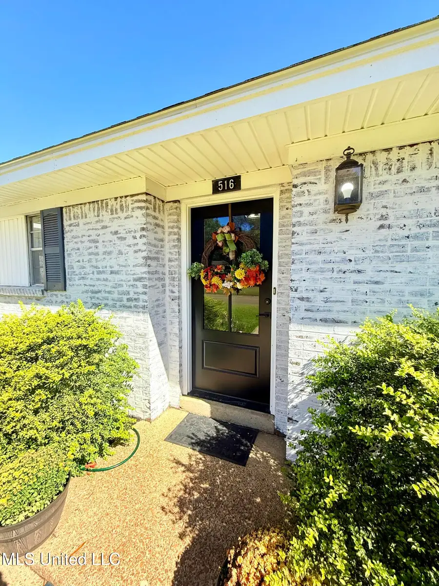 516 Chestnut Street, Grenada, MS 38901 - Image #2