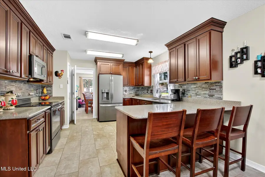 1210 Merritt Lane, Ocean Springs, MS 39564 - Image #2