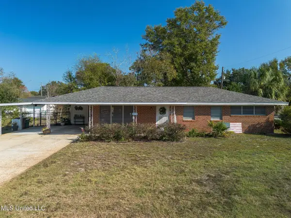 326 N Hilton Avenue, Biloxi, MS 39531