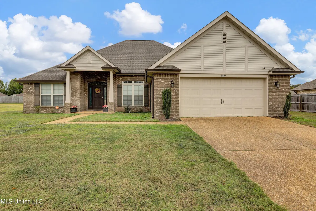 8699 N Courtly Circle, Olive Branch, MS 38654 - Image #1