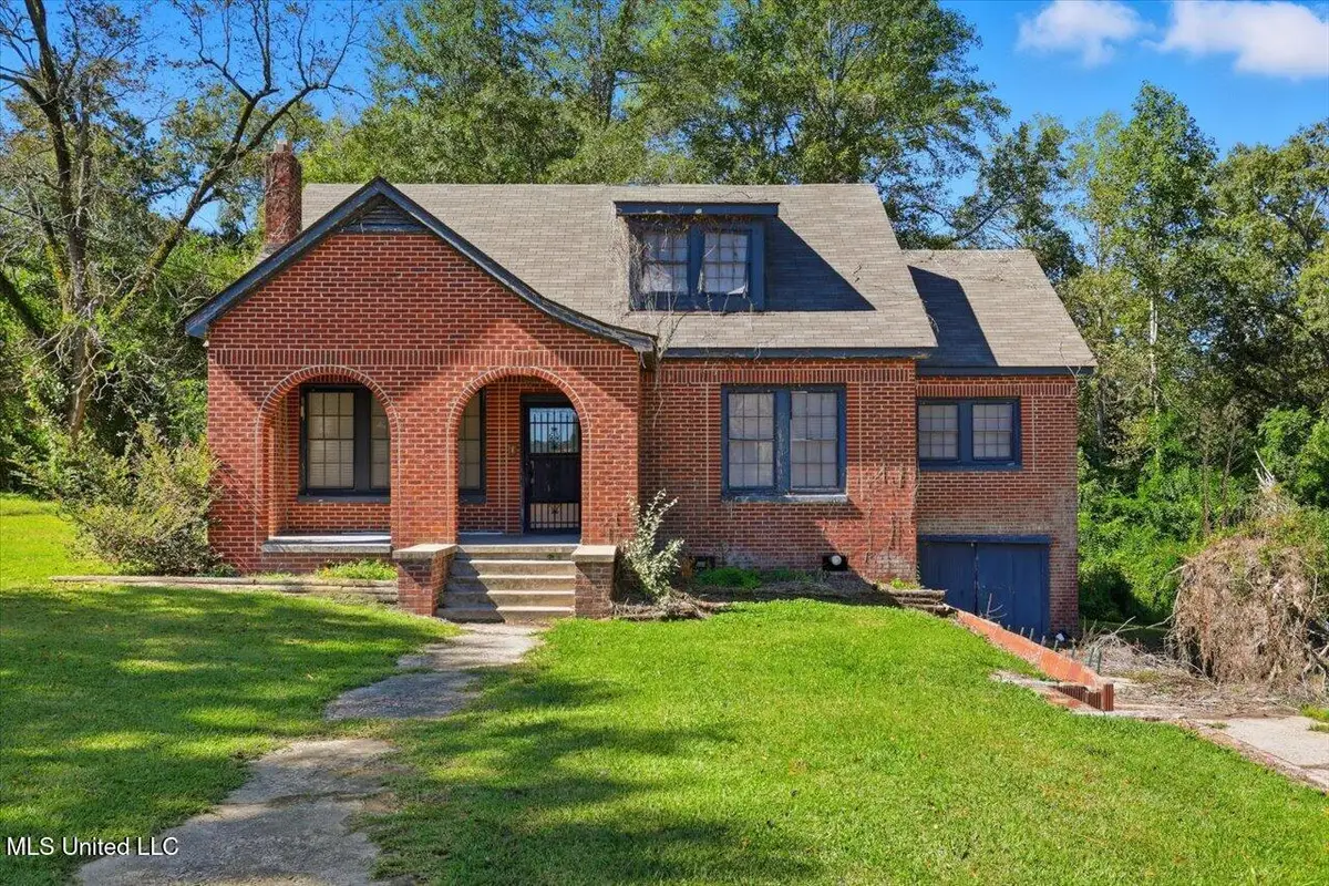 308 N West Street, Mendenhall, MS 39114 - #1