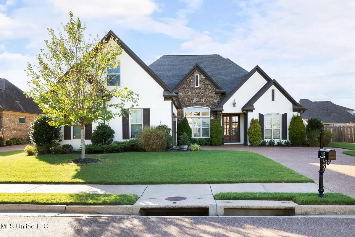 1115 S Broadwing Circle, Olive Branch, MS 38654 - Image #1