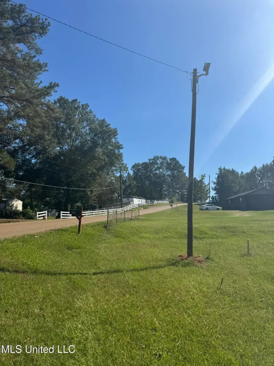 308 Gulledge Drive, Tylertown, MS 39667 - Image #2