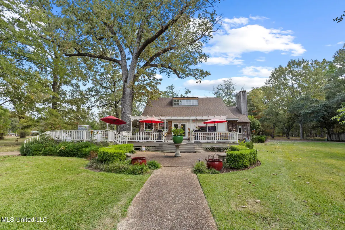 111 Arrowhead Trail, Brandon, MS 39047 - Image #1