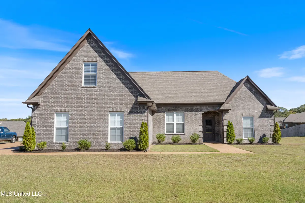 116 Honor Cove, Senatobia, MS 38668 - Image #1