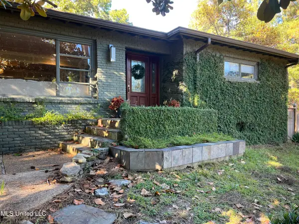 4215 Athens Drive, Jackson, MS 39211