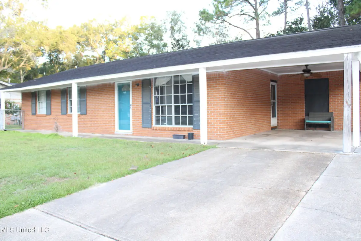 2715 Hargrove Drive, Ocean Springs, MS 39564 - #1