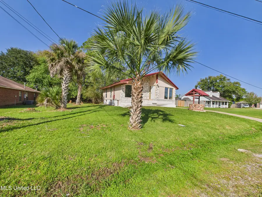 3605 N 9th Street, Ocean Springs, MS 39564 - Image #2