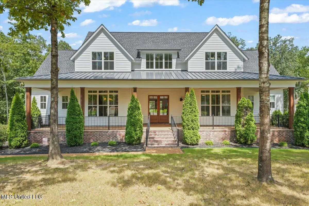 6264 Valley Oaks Drive, Olive Branch, MS 38654 - Image #1