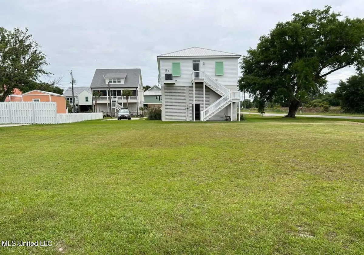 129 Vista Drive, Pass Christian, MS 39571 - Image #1