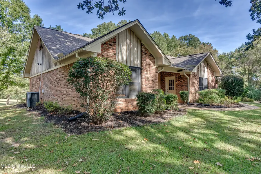 144 Red Fox Lane, Madison, MS 39110 - Image #3