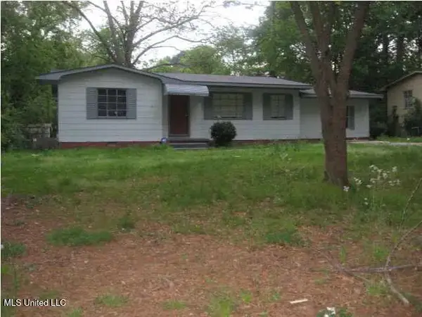 960 Stuart Street, Jackson, MS 39204