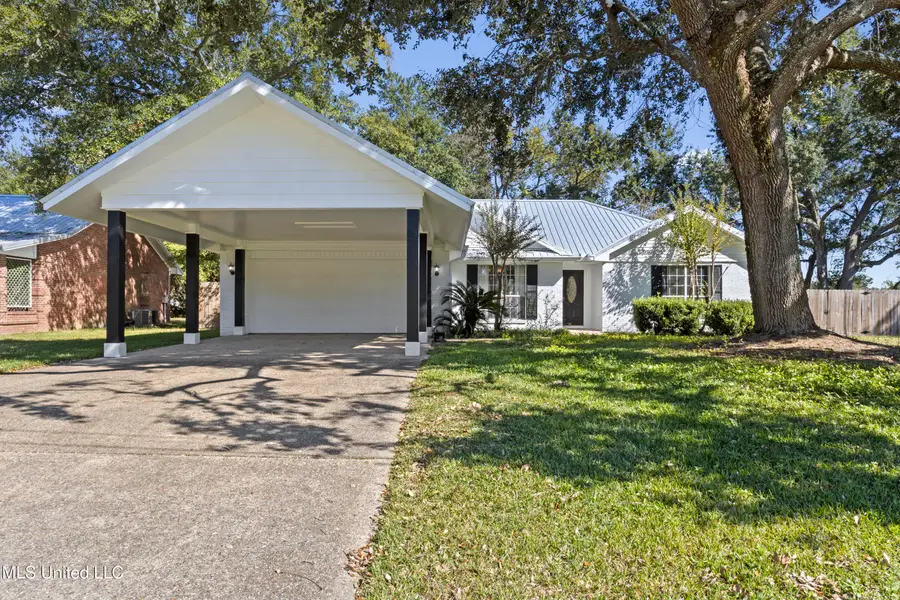 13313 Hollow Oak Lane, Ocean Springs, MS 39564 - Image #2