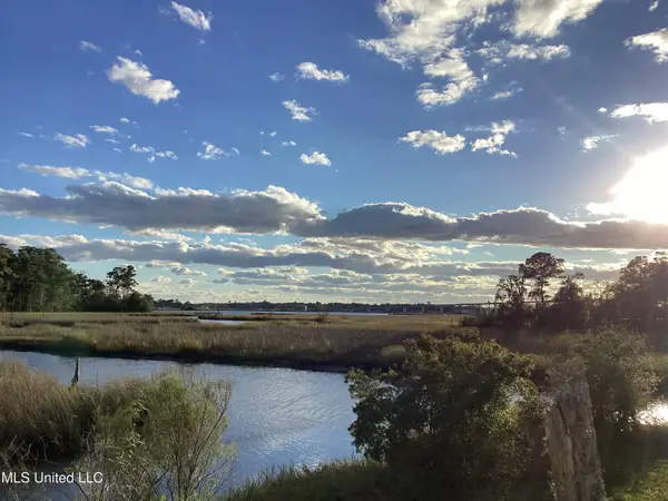 4437 Brentz Lane, Moss Point, MS 39563