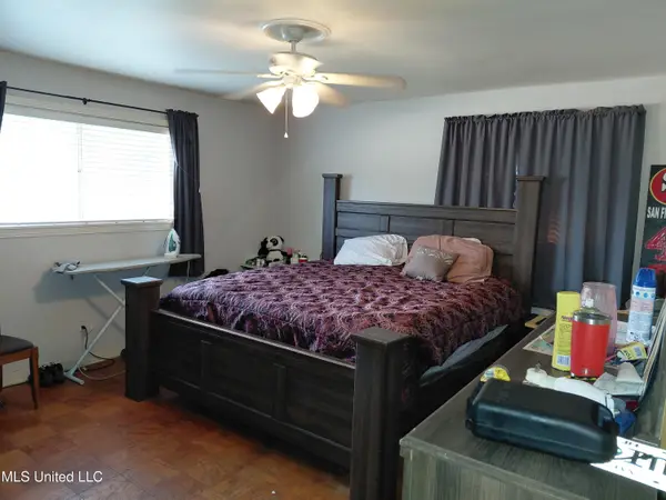 1443 Sheffield Drive, Jackson, MS 39211