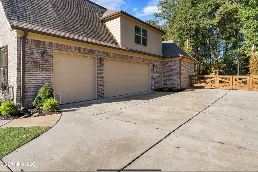 5199 Dixie Creek Drive, Hernando, MS 38632 - Image #3