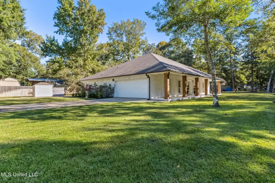 2938 Hickory Lane, Ocean Springs, MS 39564 - Image #2