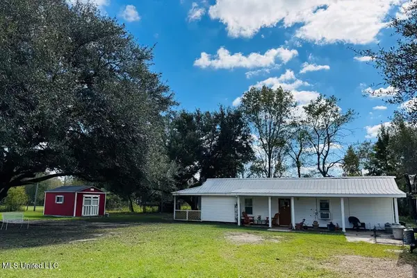 9 Rock Lane, Carriere, MS 39426