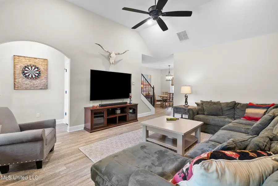 4684 W Petite Loop, Olive Branch, MS 38654 - Image #2