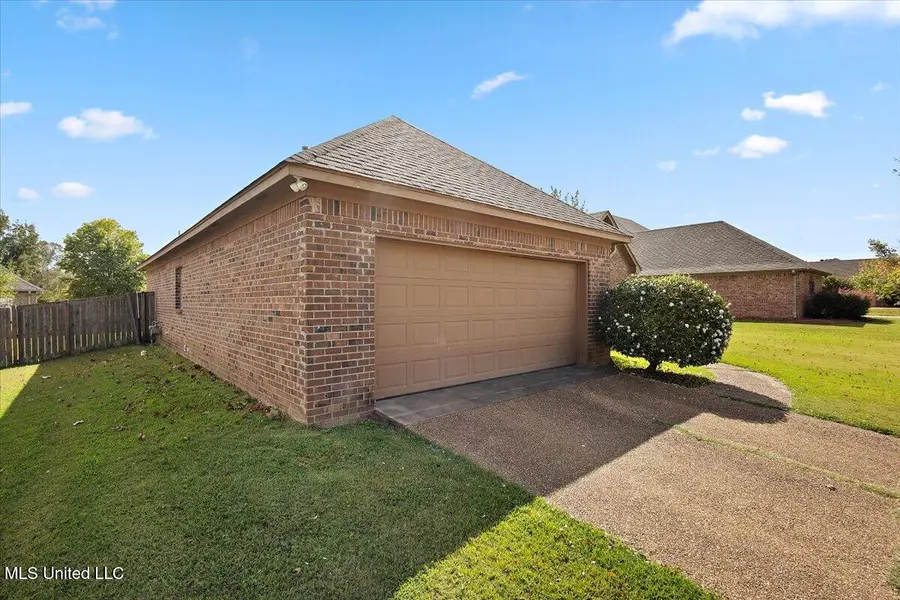 1807 August Bend, Madison, MS 39110 - Image #2