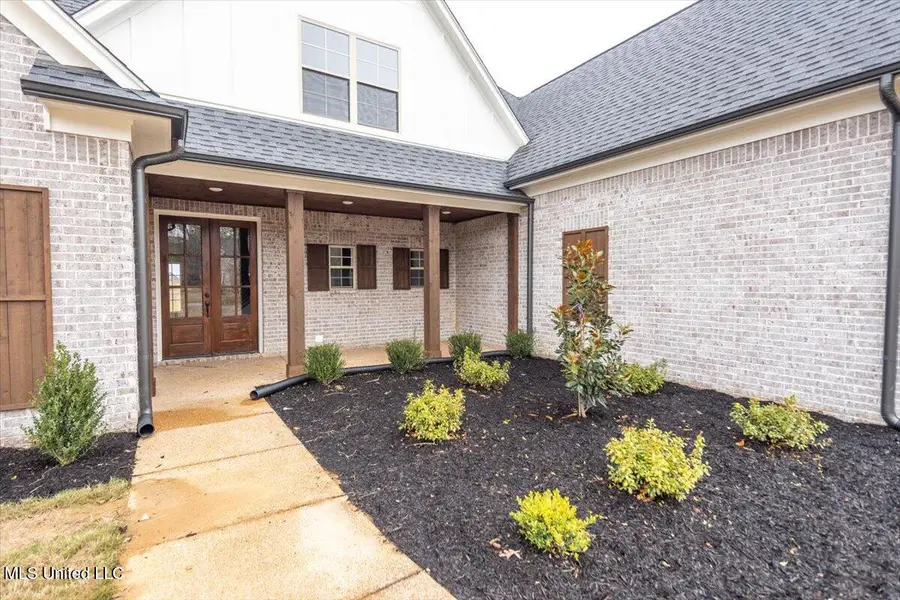 1722 Baisley Drive, Nesbit, MS 38651 - Image #2