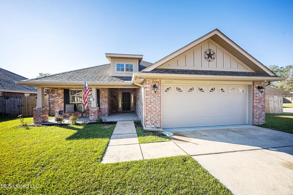 10559 Roundhill Drive, Gulfport, MS 39503 - Image #1