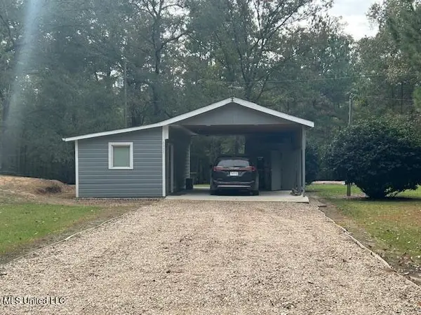 3021 Garden City Road, Roxie, MS 39661