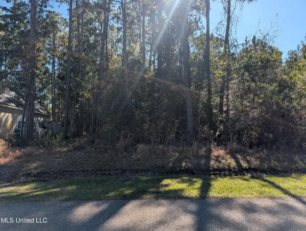 7311 Ieke Circle, Diamondhead, MS 39525