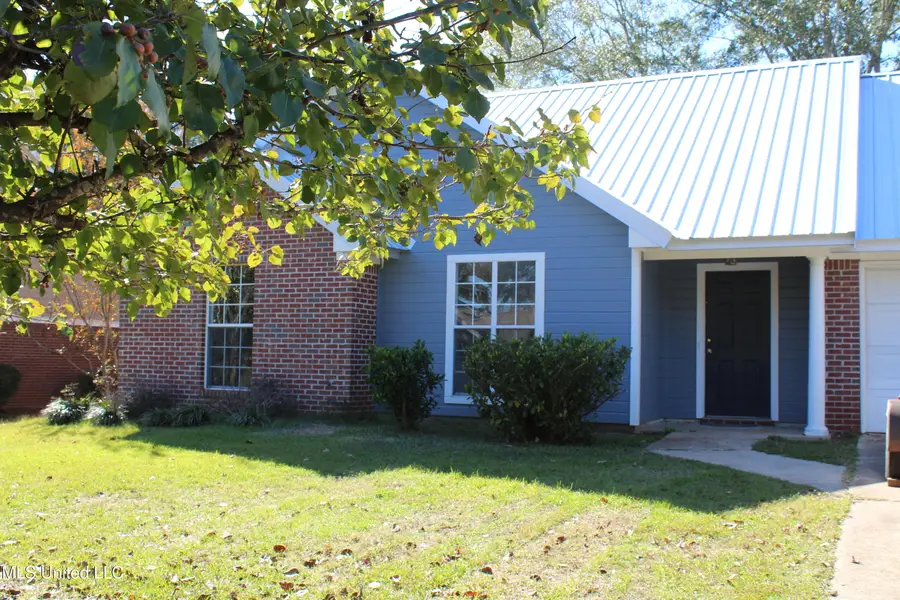 115 Dogwood Hill Drive, Florence, MS 39073 - Image #2