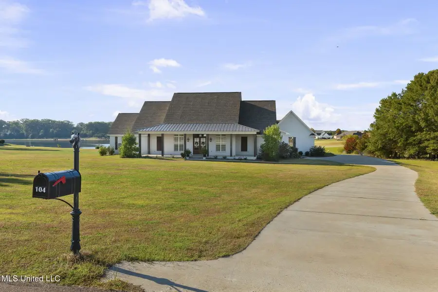 104 Chamberlin Court, Madison, MS 39110 - Image #2