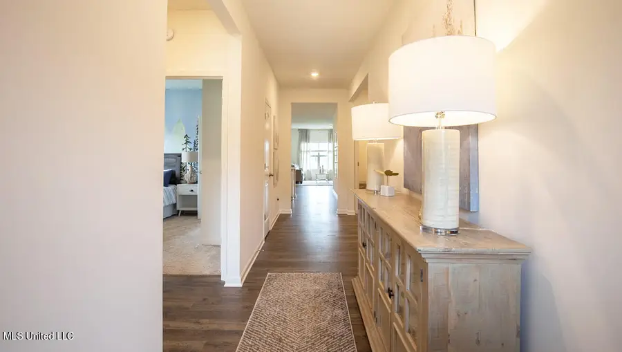 8 S Thorn Tree Street, Byhalia, MS 38611 - Image #3