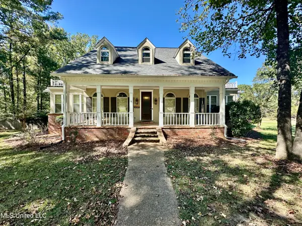 9 Charleston Avenue, Clinton, MS 39056