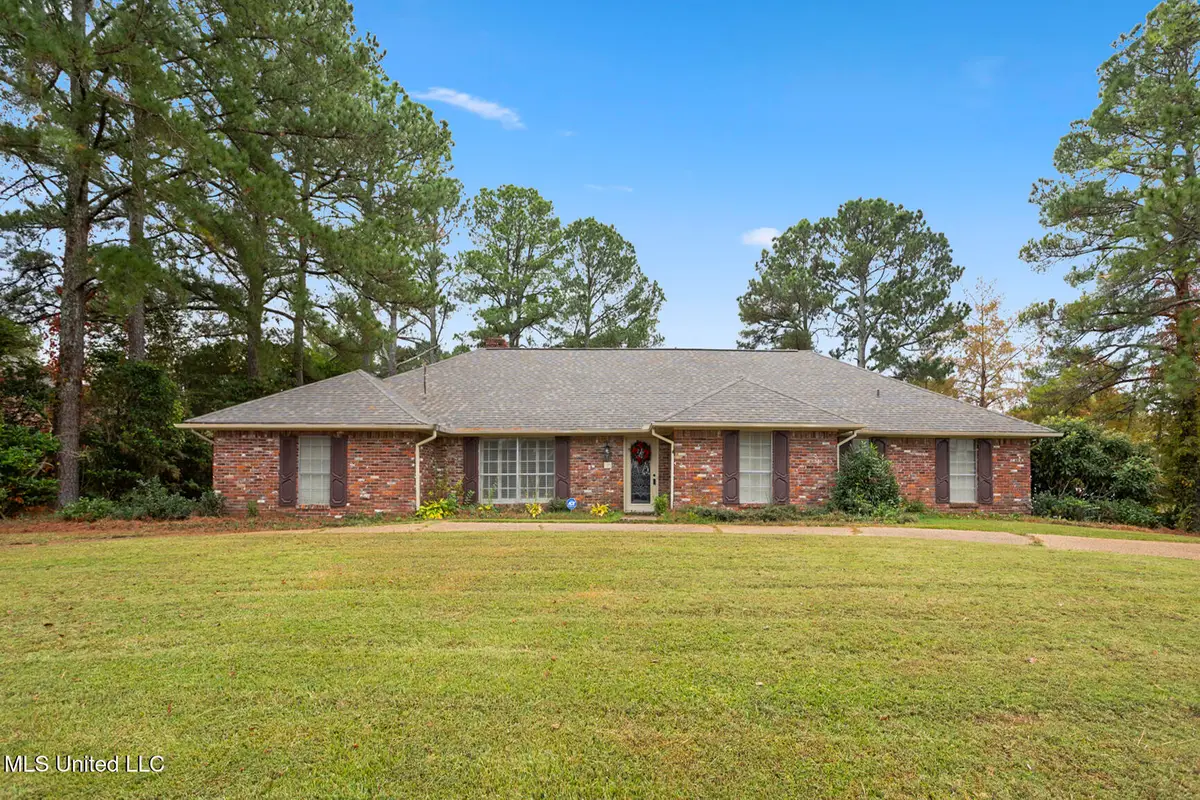 105 Brae Burn Drive, Jackson, MS 39211 - Image #1